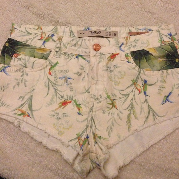 Tropical shorts
