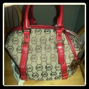 Michael Kors Bedford satchel 💢price reduced💢