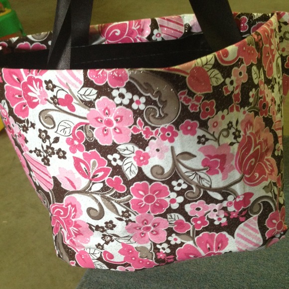 Custom flat bottom tote