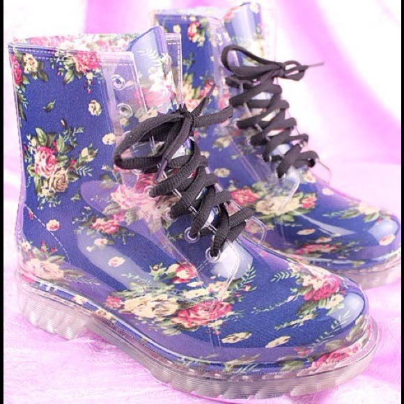 Floral Jelly Rainboots - Picture 2 of 2