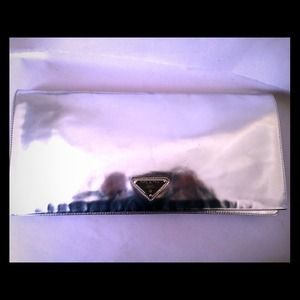 🔴Sold🔴Authentic prada silver envelope clutch