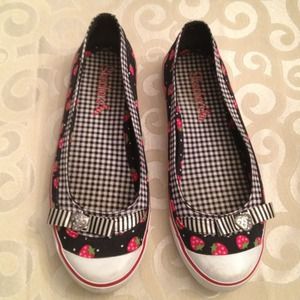 Skechers strawberry shoes