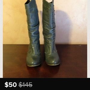 Please check out my closet!