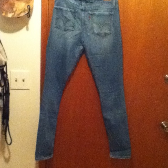 Lightly loved Levi's ... Gifted..