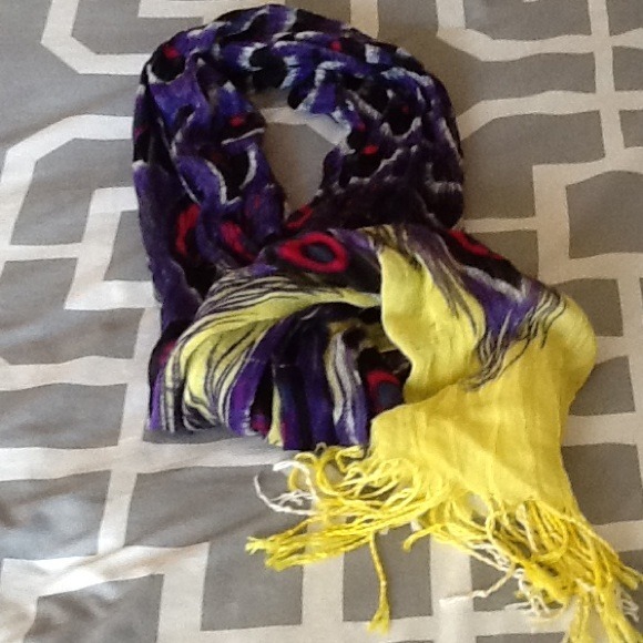 Scarf - Picture 2 of 2