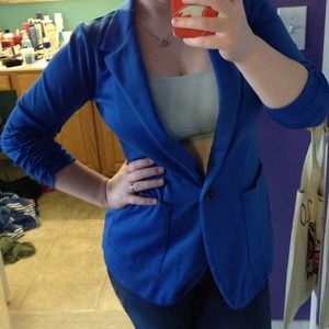🚫SOLD IN BUNDLE🚫Blue blazer