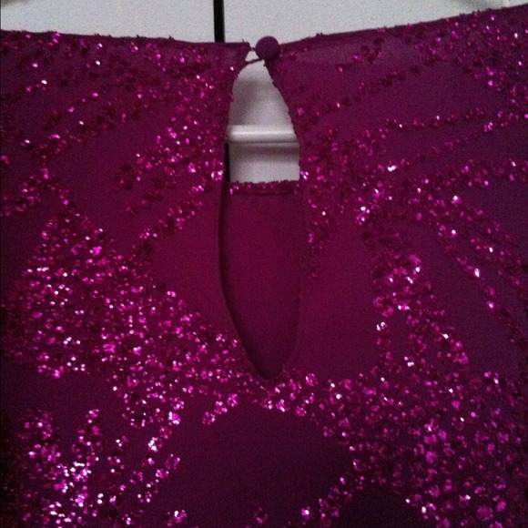 Sparkly pink top - Picture 4 of 4