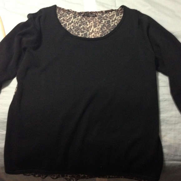 FUN! Sheer Leopard print back 3/4 sleeve sweater!