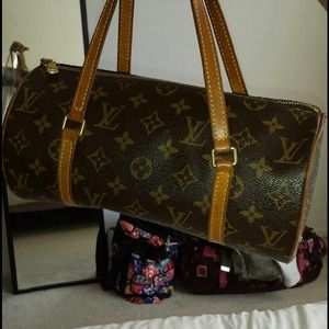 AUTHENTIC! Louis Vuitton/Tootsie Roll w/Dust bag