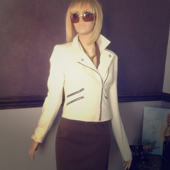 bebe Jackets & Blazers - WHITE BEBE JACKET