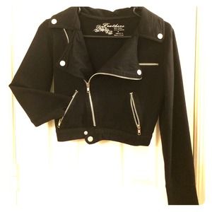 🎀🎀 Cropped jacket 🎀🎀