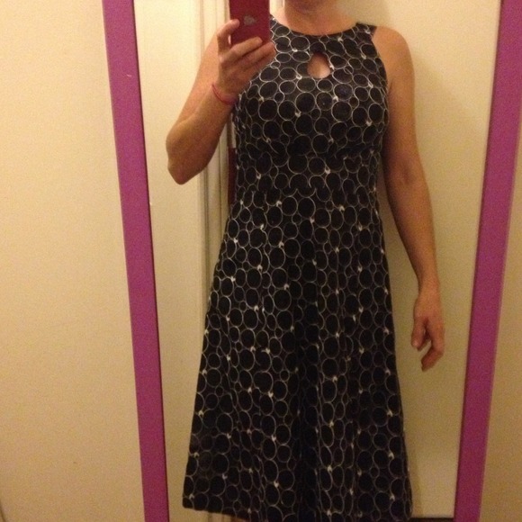 Sexy black dress with white circle designs - Picture 1 of 2