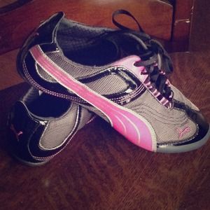 Puma Eco Ortholite Hot Pink & black size 9 1/2