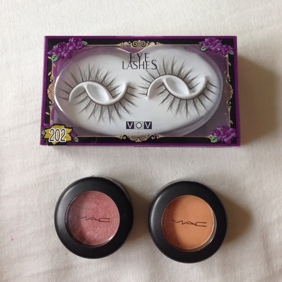 Bundle false lashes and MAC eyeshadows