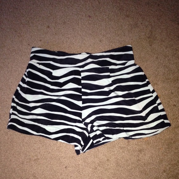 Silky high waisted shorts