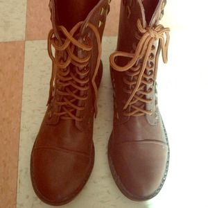 🌺NWOT🌺casual lace up boot