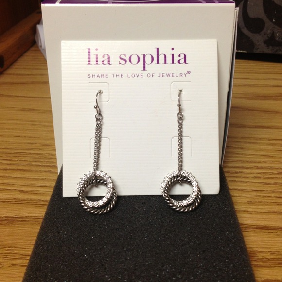 Lia Sophia Radiant earrings