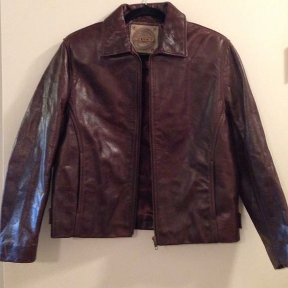 REDUCED! 100% genuine brown leather jacket, NWOT