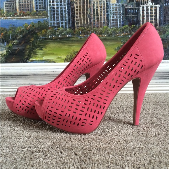 Perfect spring pumps! 💞