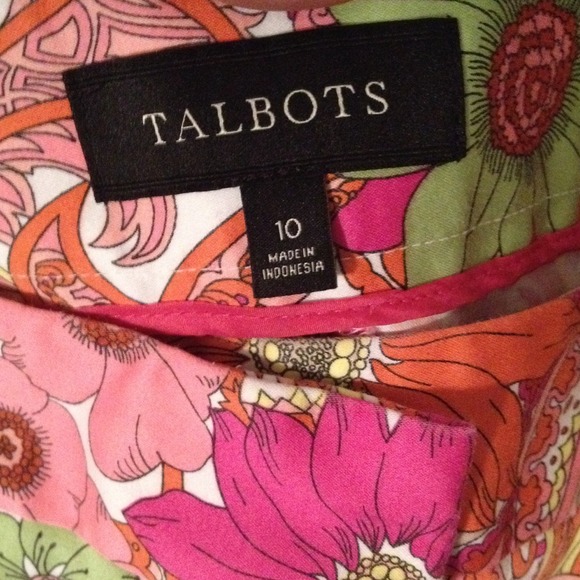💢sold💢Talbots floral shorts - Picture 2 of 3