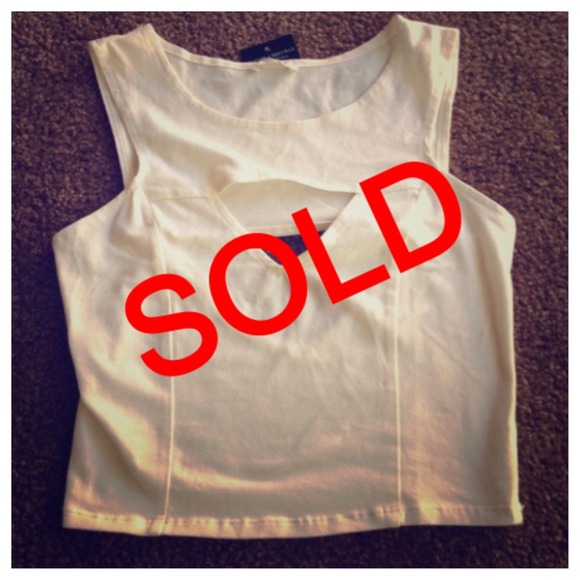 ❌❌SOLD (bundle)❌❌Brandy Melville crop top
