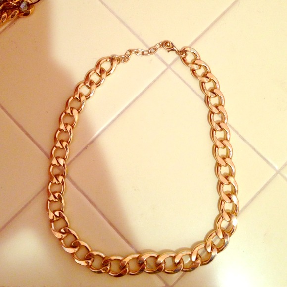 Chain necklace