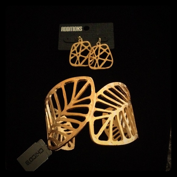 _Fab_finds 🎀"HOST PICK"CHICOS CUFF🎀