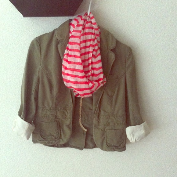 Old Navy Blazer & Rue 21 scarf!