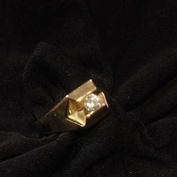 Men's Diamond Ring. .25ctw