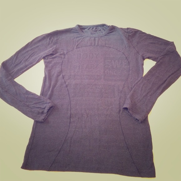 Lululemon size 4 Long Sleeve Manifesto Shirt - Picture 1 of 4
