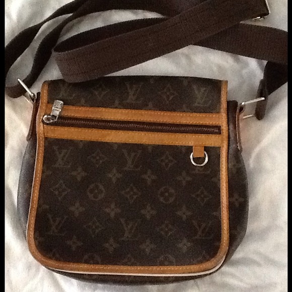Cross body 💢sold💢