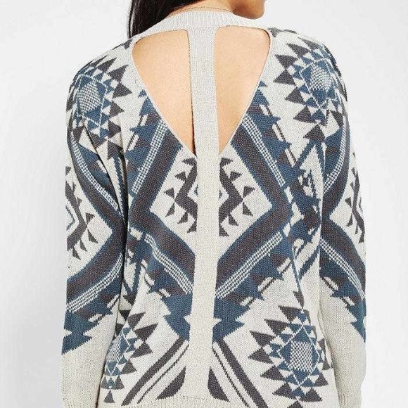 NEW! Aztec Cardigan - Picture 3 of 3