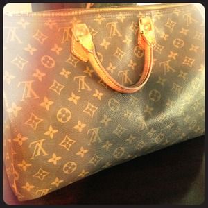 Louis Vuitton Speedy 40 -sold!!!!