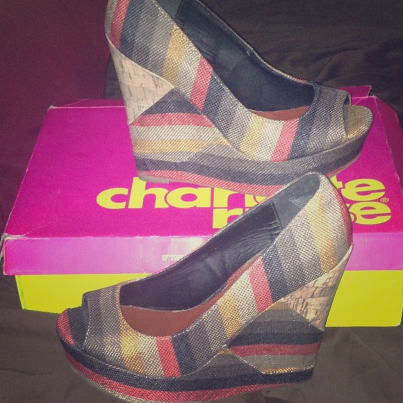Stylish wedge shoes from Charlotte Russe! Size 7💁