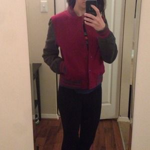 🎉🎊🎈FLASH SALE 20%🎈🎊🎉Letterman style jacket