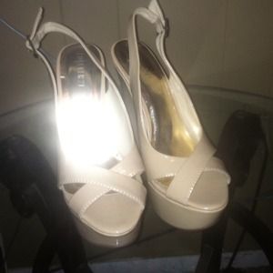 Nude strappy heel