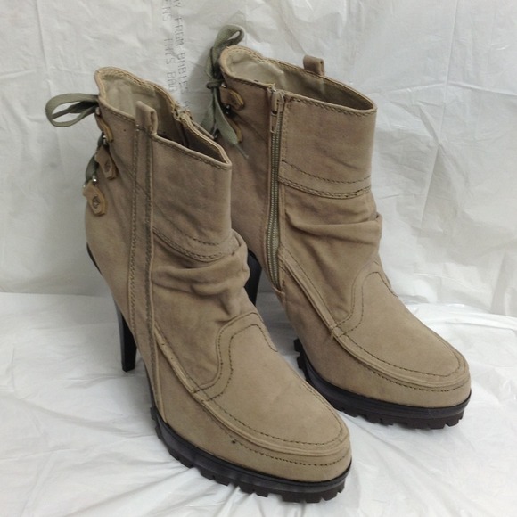 Never worn Journee Collection boots!