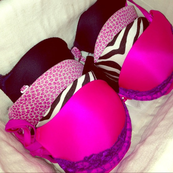💋SOLD 🎀bra Bundle🎀