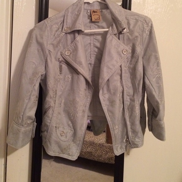 Lace halfway jacket