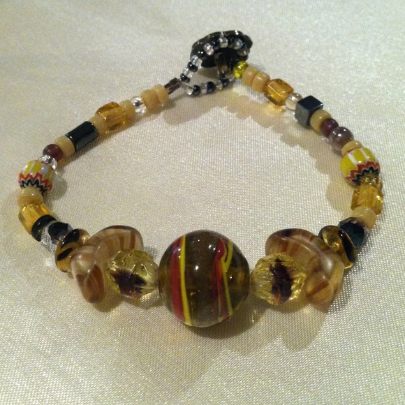 Glass and stone bead bracelet
