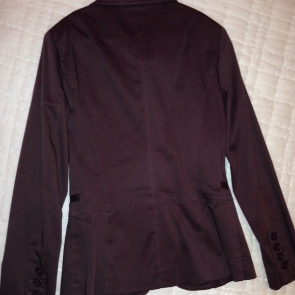 Brand NEW!!! Gorgeous dark brown blazer!! - Picture 2 of 4