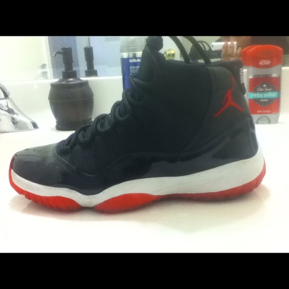 These are bred 11z size 8 .