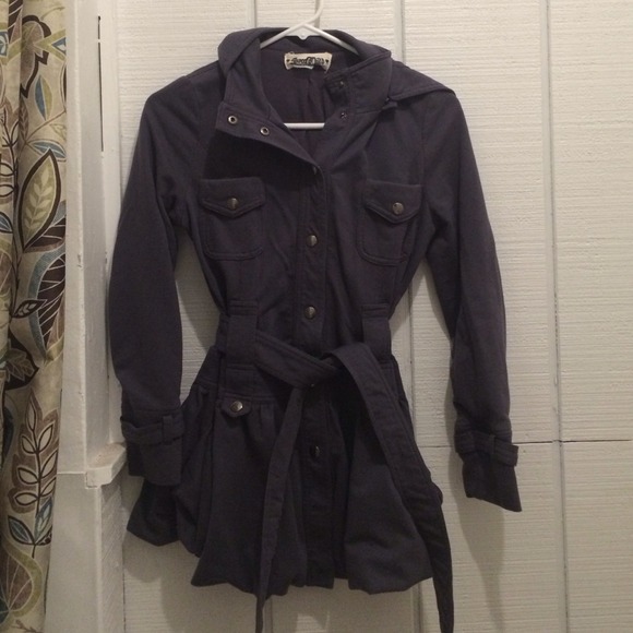Price ✂️ Grey hooded jacket