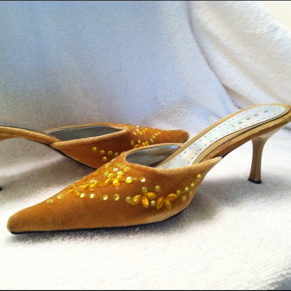 SOLD!! - Picture 4 of 4