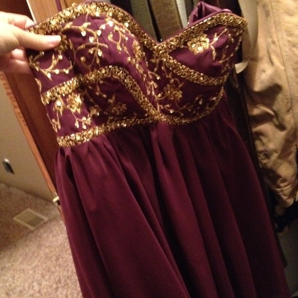 Maroon Prom/Formal Dress