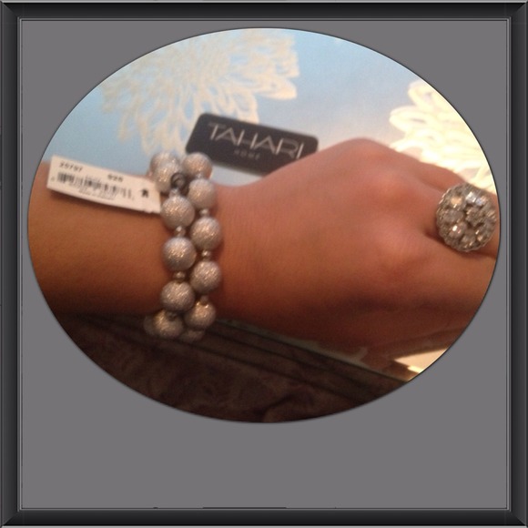 🚫SOLD🚫💎Two Set Bracelets💎 - Picture 2 of 3