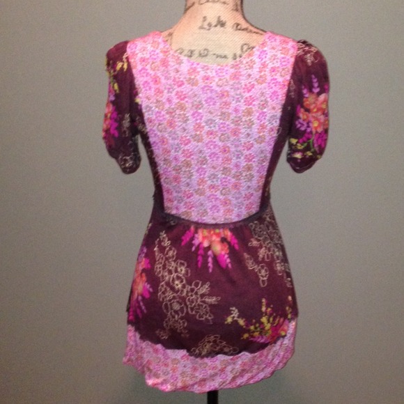 SOLD!!!!   Anthropologie top - Picture 3 of 4