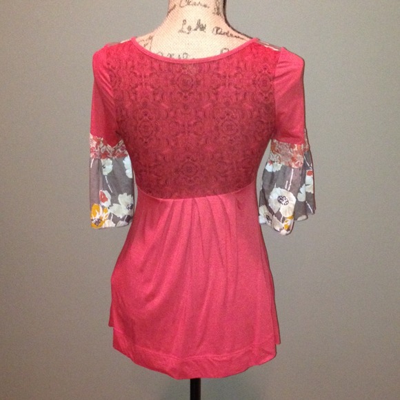 SOLD!!!!!!!   Orange and Floral Top - Picture 2 of 3