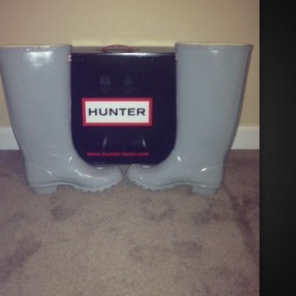 ⛔️SOLD⛔️Hunter-Rain Boot HUNTRESS GLOSS WIDER CALF - Picture 2 of 4
