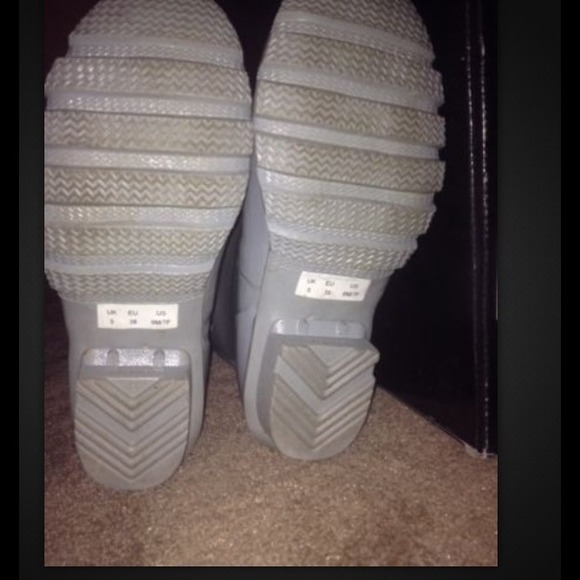 ⛔️SOLD⛔️Hunter-Rain Boot HUNTRESS GLOSS WIDER CALF - Picture 3 of 4